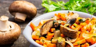 Королевские шампиньоны с овощами для тех, кто постится