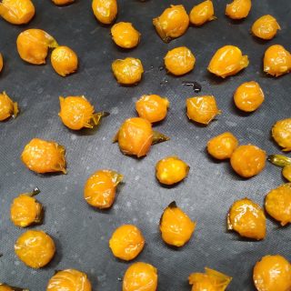 Конечно, свежий физалис вкусен, полезен, даже целебен. Но удовольствия для души тоже никто не отменял Конечно, свежий физалис вкусен, полезен, даже целебен. Но удовольствия для души тоже никто не отменял