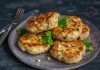 Котлеты из куриной грудки с баклажанами