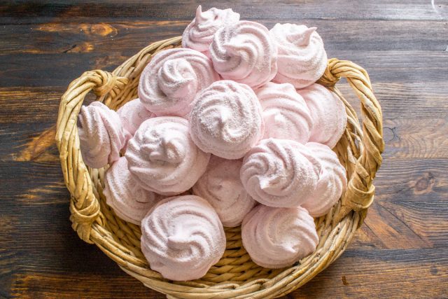 Готов самый вкусный домашний зефир из джема и яблок к чаю! Готов самый вкусный домашний зефир из джема и яблок к чаю!