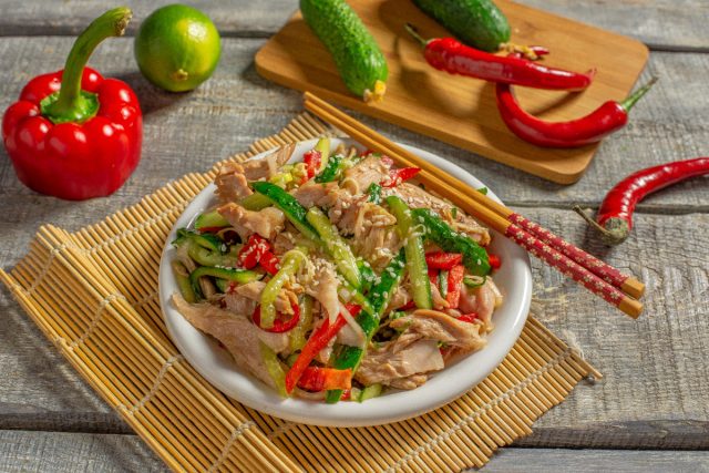 Огурцы с мясом по-корейски Огурцы с мясом по-корейски