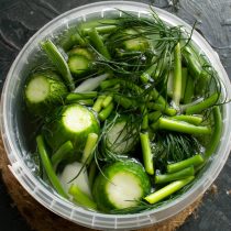 Воду для засолки используйте родниковую или фильтрованную из-под крана Воду для засолки используйте родниковую или фильтрованную из-под крана