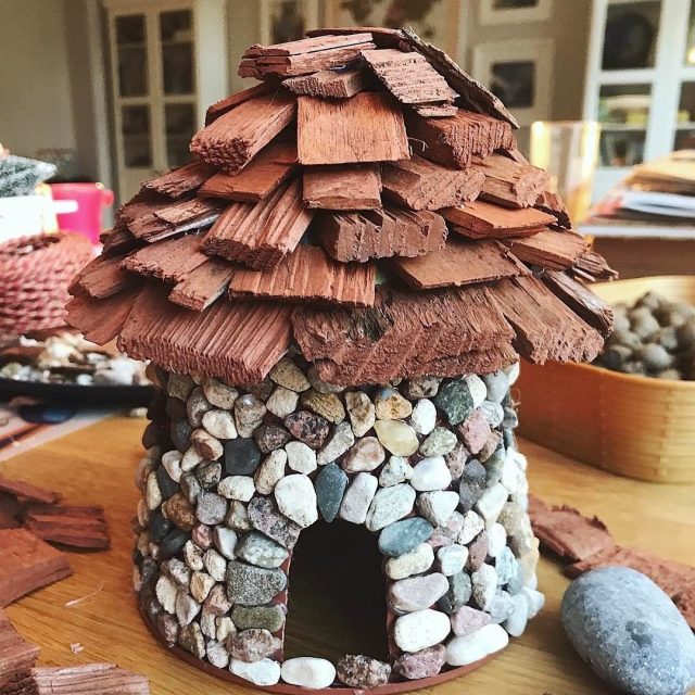 Простой домик из камней своими руками