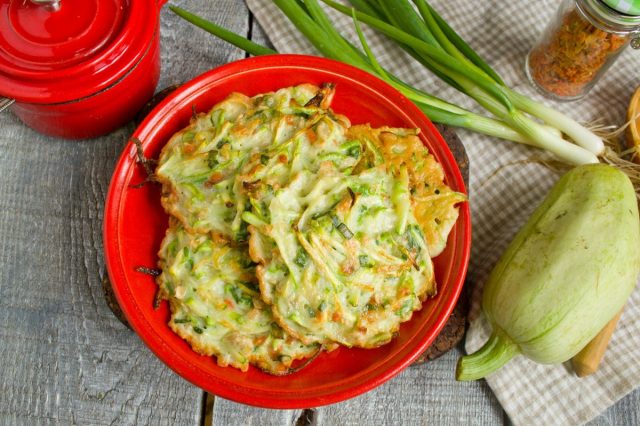 Кабачковые оладьи с овсянкой Кабачковые оладьи с овсянкой