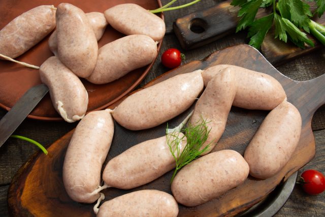 Домашние сардельки из курицы Домашние сардельки из курицы