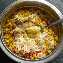 Добавляем домашний майонез на оливковом масле