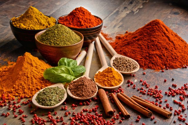 Вкусные и полезные: лечебные свойства популярных приправ Вкусные и полезные: лечебные свойства популярных приправ