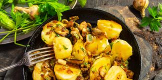 Картошка по-деревенски с грибами