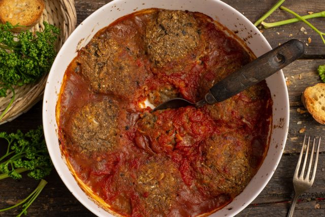 Постные котлеты из капусты в томатном соусе Постные котлеты из капусты в томатном соусе