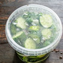 Ставим в теплое и темное место на 72 часа.