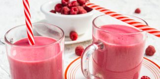 Освежающий смузи из кефира с малиной