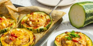 Кабачки запеченные с фаршем и сыром