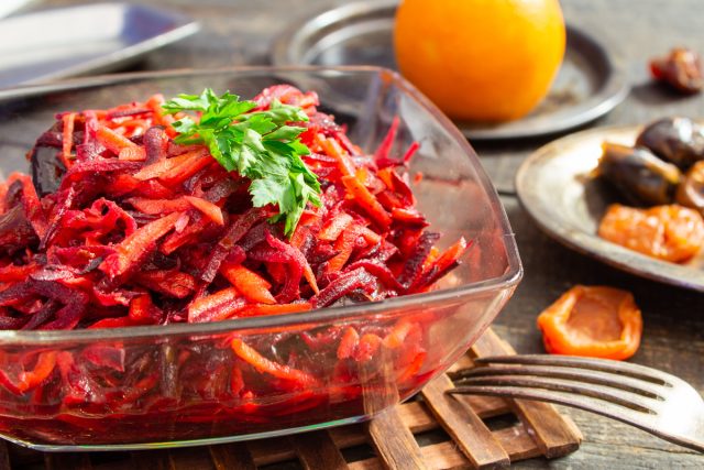Марокканский салат из свеклы и моркови Марокканский салат из свеклы и моркови
