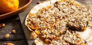 Конфеты из апельсиновых корочек с шоколадом и орехами