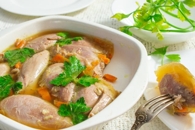 Заливное из индейки с соевым соусом Заливное из индейки с соевым соусом