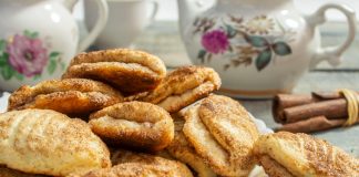 Печенье из творога с корицей