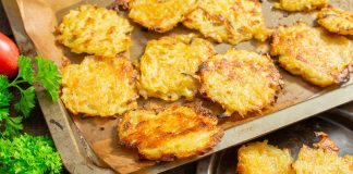 Драники из картофеля с луком в духовке