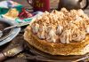 Торт из печенья и сгущенки без выпечки