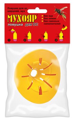 Расставьте бутылки-ловушки «Мухояр» по разным местам на участке, где чаще всего встречаются осы. 