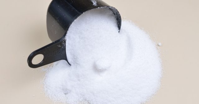 Вместе с тем, со временем эффективность средства падает, так как другие насекомые по каким-то причинам перестают активно реагировать на выложенные приманки.