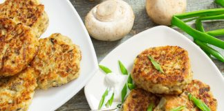 Грибные оладьи с картофелем.