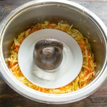 Оставляем при комнатной температуре на 3 дня. Оставляем при комнатной температуре на 3 дня.