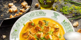 Морковный суп-пюре с сыром и гренками - Рецепты Морковный суп-пюре с сыром и гренками