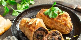 Рулетики из свинины с орехами