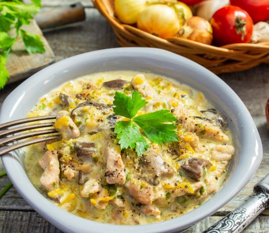 Мясное рагу с грибами и сметаной - Рецепты Мясное рагу с грибами и сметаной