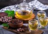Чай и какао вместо алкоголя: какой напиток пьянит, а какой расслабляет?